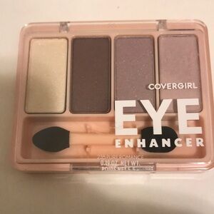 ⭐️ COVERGIRL Eye Enhancer Eyeshadow Palette - 235 Pure Romance